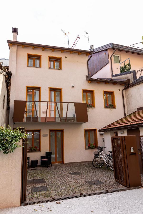 Casetta Al Centro Trento Bagian luar foto
